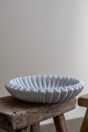 Marble Scalloped Bowls Large 12x12 inches