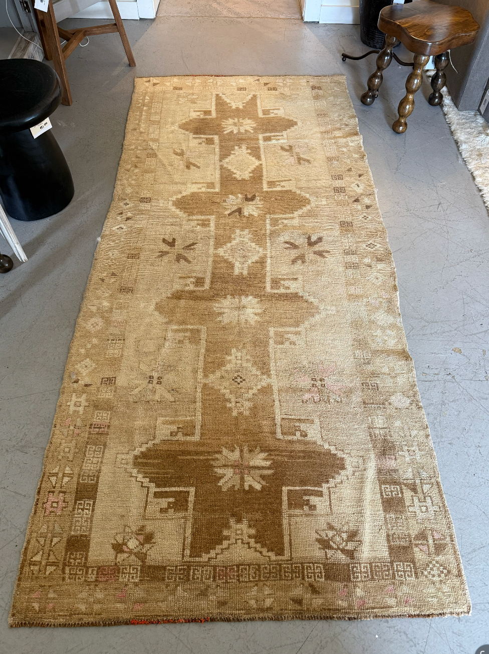 3'6" x 7'11" Vintage Rug