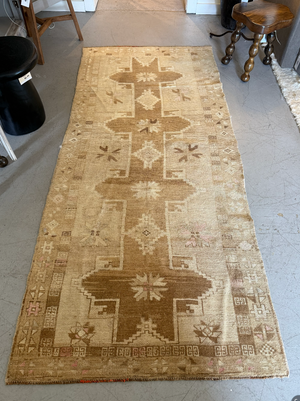 3'6" x 7'11" Vintage Rug