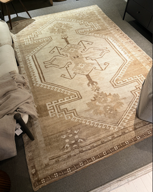 6'8" x 9'7" Vintage Rug