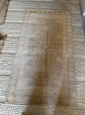 3'1" x 5'8" Vintage Rug
